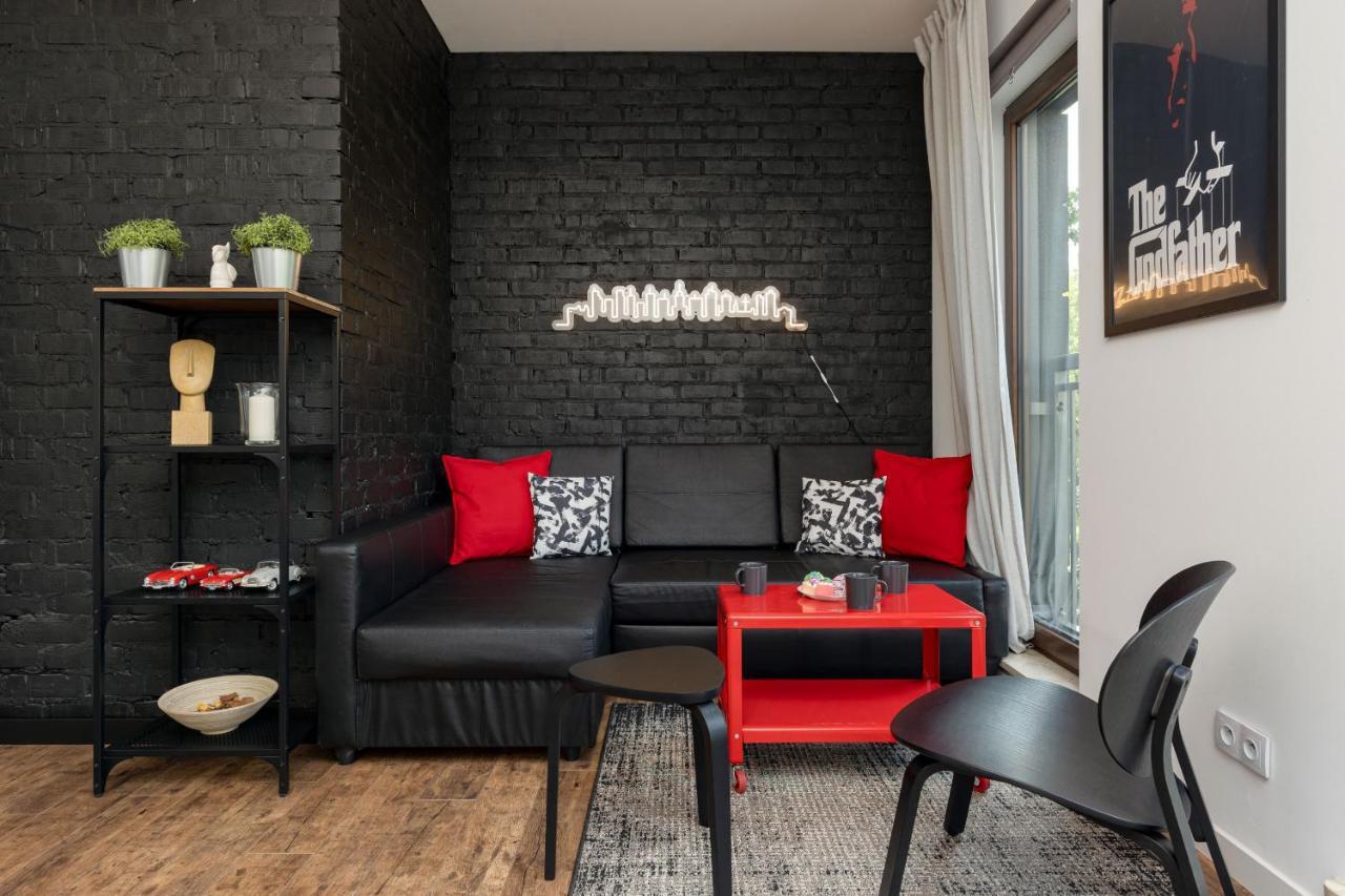 Stylish & Trendy 1 Bedroom Apartment Wola With Parking By Renters วอร์ซอ ภายนอก รูปภาพ