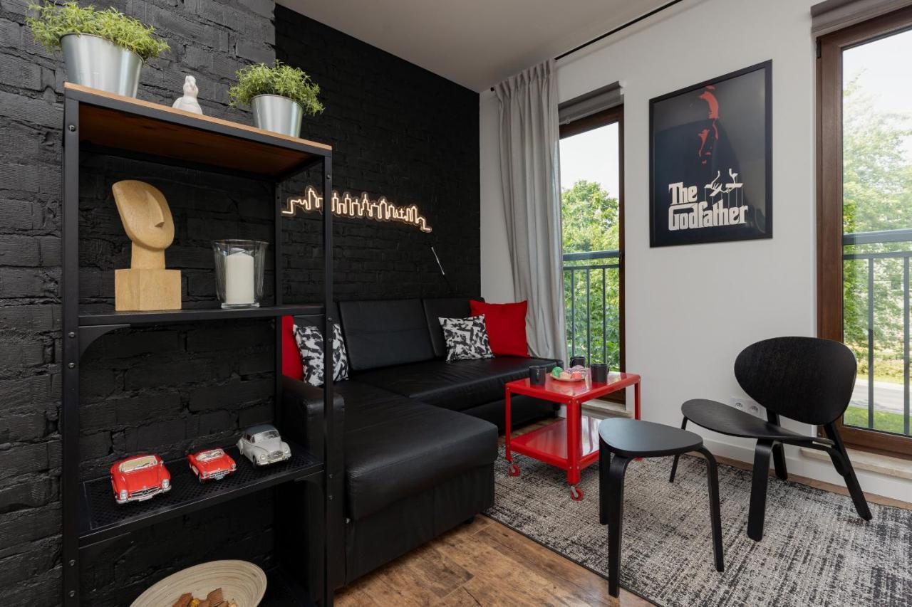 Stylish & Trendy 1 Bedroom Apartment Wola With Parking By Renters วอร์ซอ ภายนอก รูปภาพ