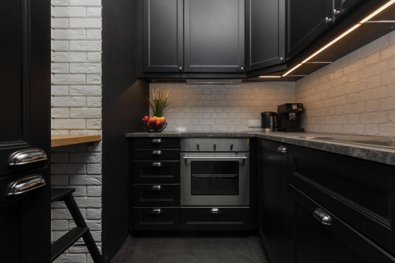 Stylish & Trendy 1 Bedroom Apartment Wola With Parking By Renters วอร์ซอ ภายนอก รูปภาพ